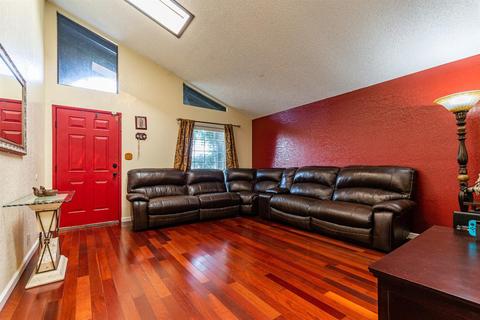 915 Locust Ave, Manteca, CA 95337 photo 7