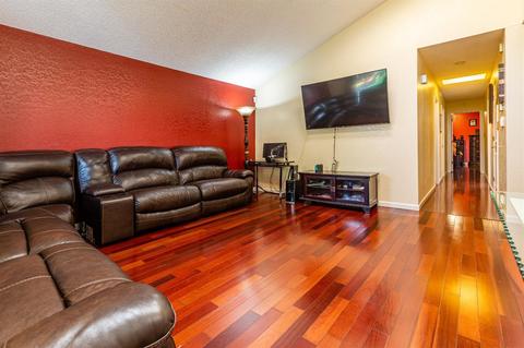 915 Locust Ave, Manteca, CA 95337 photo 6