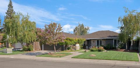 1715 Timberlake Cir, Lodi, CA 95242 photo 2
