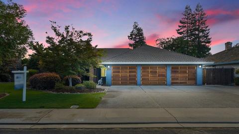 864 Shadowbrook Ln, Manteca, CA 95336 photo 2