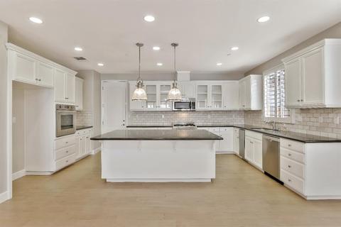 1351 Como Dr, Manteca, CA 95337 photo 14