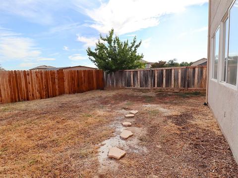 1746 Griego Ave, Olivehurst, CA 95961 photo 4