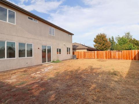 1746 Griego Ave, Olivehurst, CA 95961 photo 3