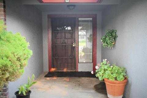 1004 Bordeaux Dr, Modesto, CA 95351 photo 5