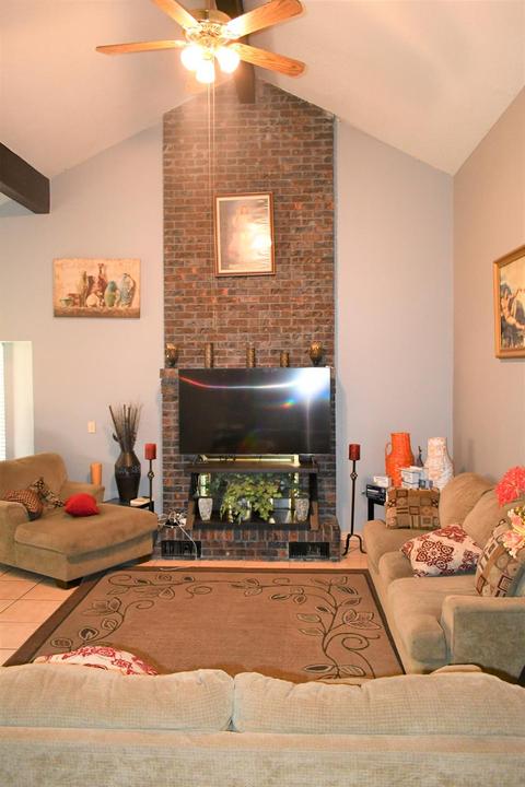 1004 Bordeaux Dr, Modesto, CA 95351 photo 6