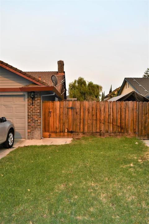 1004 Bordeaux Dr, Modesto, CA 95351 photo 2