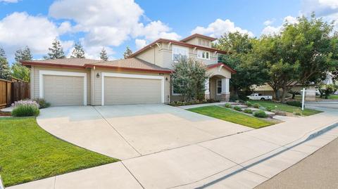 2484 Limoges St, Tracy, CA 95304 photo 4