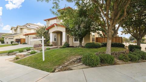 2484 Limoges St, Tracy, CA 95304 photo 3