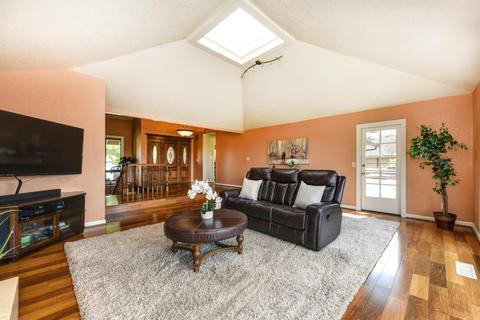 9854 Oakplace E, Folsom, CA 95630 photo 8