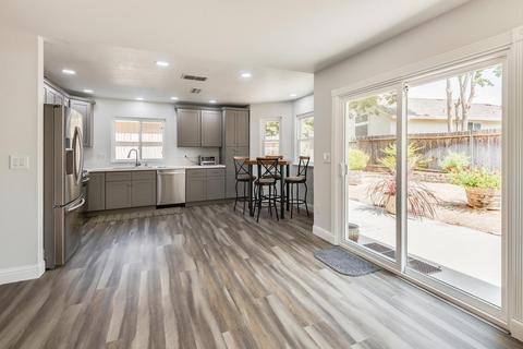 8425 Bramble Bush Cir, Antelope, CA 95843 photo 14