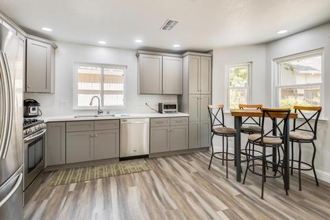 8425 Bramble Bush Cir, Antelope, CA 95843 photo 16
