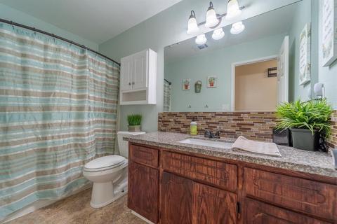 917 Multnomah Dr, Modesto, CA 95350 photo 17