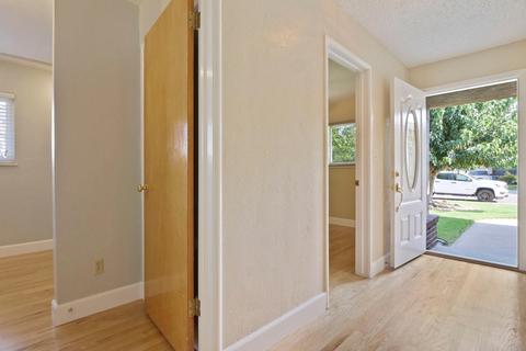 2019 Debbie Ln, Lodi, CA 95242 photo 5