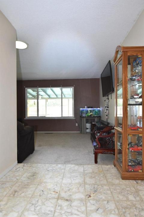 621 Meadowlark Dr, Turlock, CA 95382 photo 4