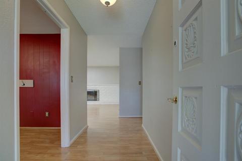 3316 Montclair Ct, Modesto, CA 95350 photo 4