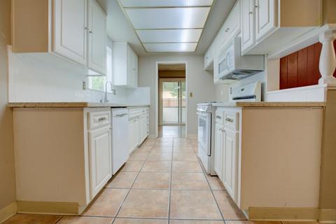 3316 Montclair Ct, Modesto, CA 95350 photo 10