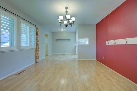 3316 Montclair Ct, Modesto, CA 95350 photo 6