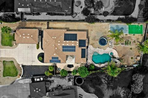 28200 S Zephyr Dr, Tracy, CA 95304 photo 2