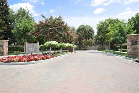 1903 Fairway Oaks Dr, Ripon, CA 95366 photo 1