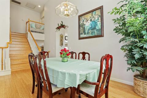 2304 Steinbeck Dr, Modesto, CA 95356 photo 9