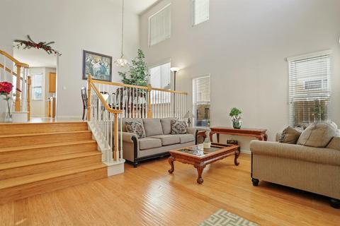 2304 Steinbeck Dr, Modesto, CA 95356 photo 6