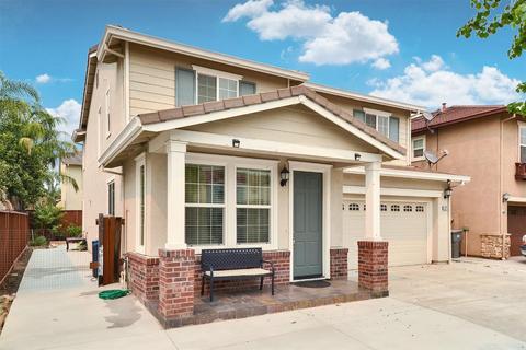 3775 Armando Ct, Ceres, CA 95307 photo 2