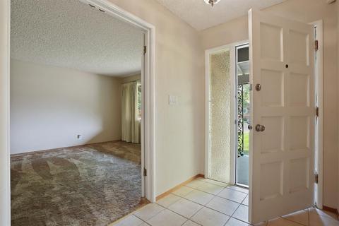 504 Grace Ave, Modesto, CA 95356 photo 4
