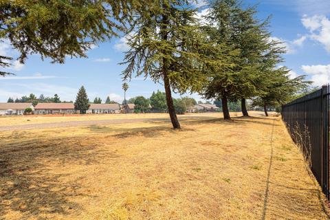 11037 Brattleboro Cir, Mather, CA 95655 photo 25