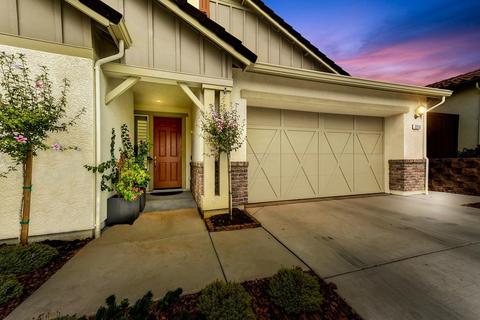 2215 Ranch View Dr, Rocklin, CA 95765 photo 2