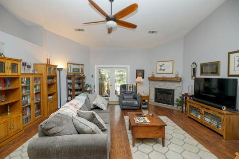 2208 Crocker Ln, Modesto, CA 95358 photo 12