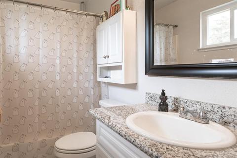 1447 Harvest Dr, Ripon, CA 95366 photo 5