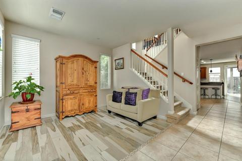 973 Courtyards Loop, Lincoln, CA 95648 photo 3