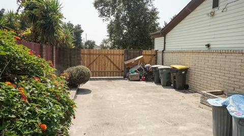 585 N St, Lathrop, CA 95330 photo 3