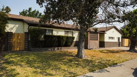 585 N St, Lathrop, CA 95330 photo 1