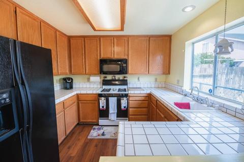2025 Falmoth Cir, Manteca, CA 95336 photo 8