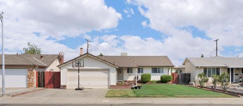 1451 Cardinal St, Lodi, CA 95242 photo 2