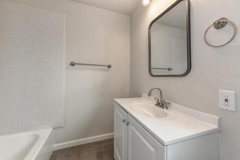 622 E North St, Manteca, CA 95336 photo 22