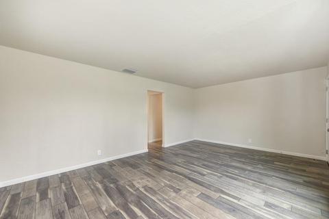 622 E North St, Manteca, CA 95336 photo 9