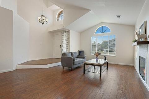 1461 Divine Ln, Tracy, CA 95376 photo 4