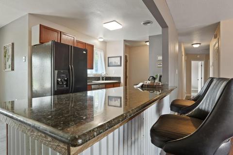 1813 Robbie Ave, Modesto, CA 95350 photo 21