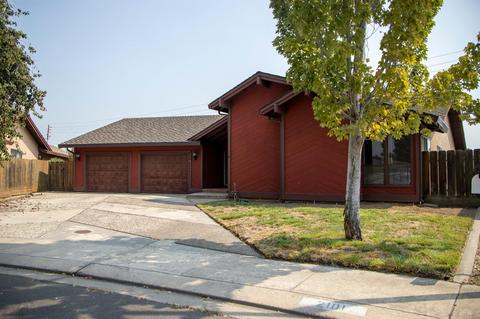 2101 Quebec Ct, Modesto, CA 95356 photo 2
