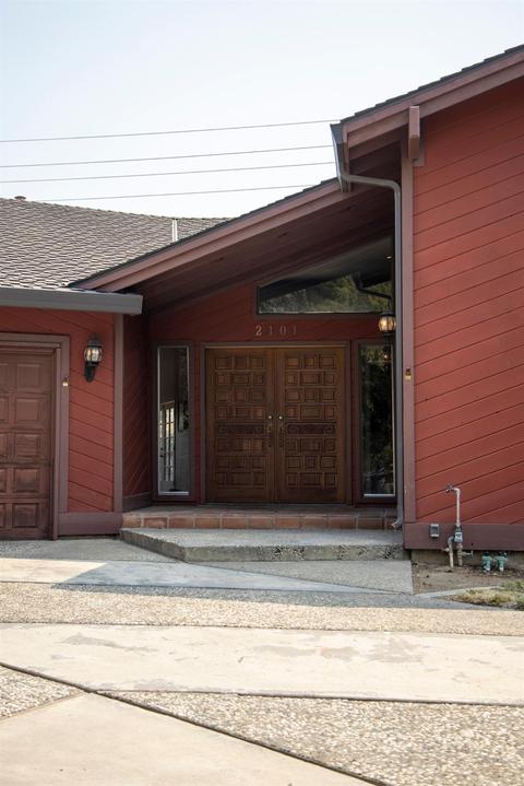 2101 Quebec Ct, Modesto, CA 95356 photo 3
