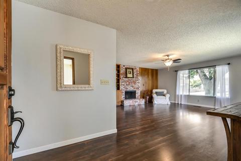 816 Vera Ave, Ripon, CA 95366 photo 4