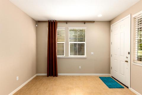 2210 Las Palomas Loop, Lincoln, CA 95648 photo 5