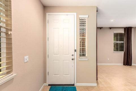 2210 Las Palomas Loop, Lincoln, CA 95648 photo 4