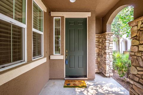 2210 Las Palomas Loop, Lincoln, CA 95648 photo 2
