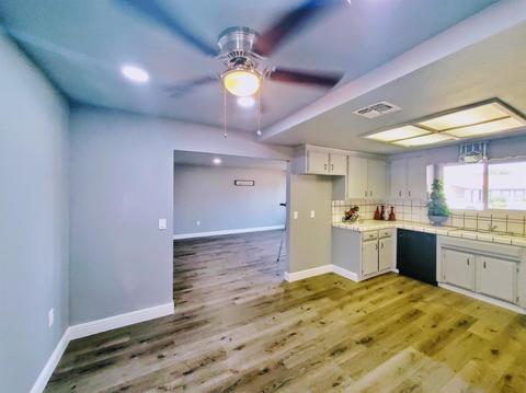 1404 Greenwich Dr, Manteca, CA 95336 photo 12