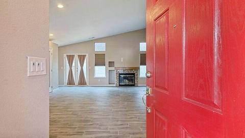 1998 Thomas Dehaven Ct, Tracy, CA 95376 photo 2