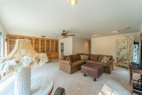 138 Helen Ave, Modesto, CA 95354 photo 8