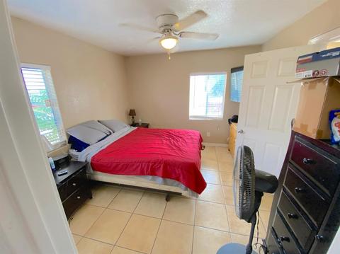 1033 Beverly, Modesto, CA 95351 photo 7